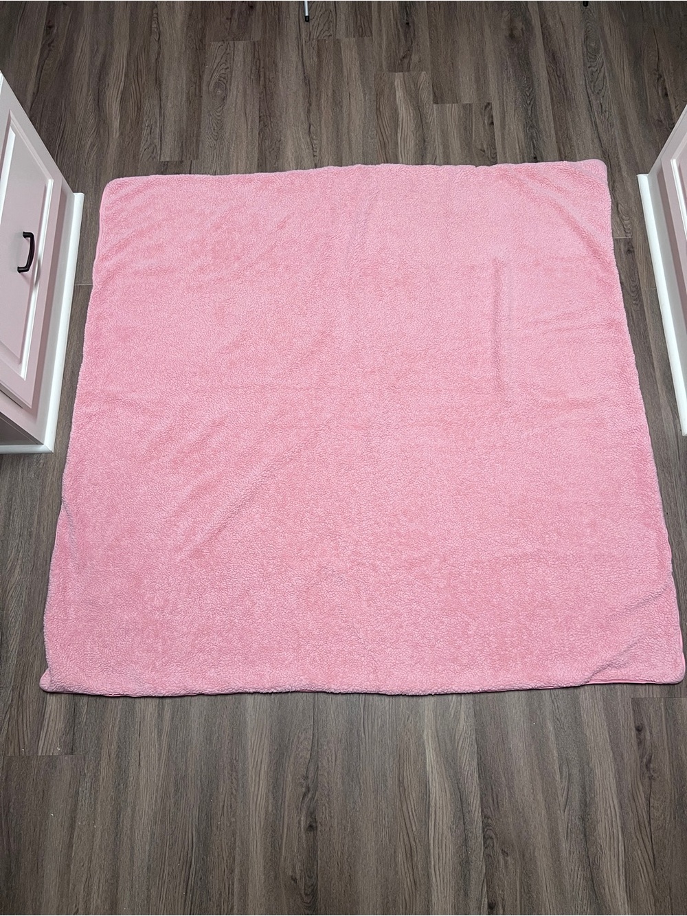 Posh Peanut Gilmore Girls Luxe Plush Patoo Blanket - Picture 4 of 5